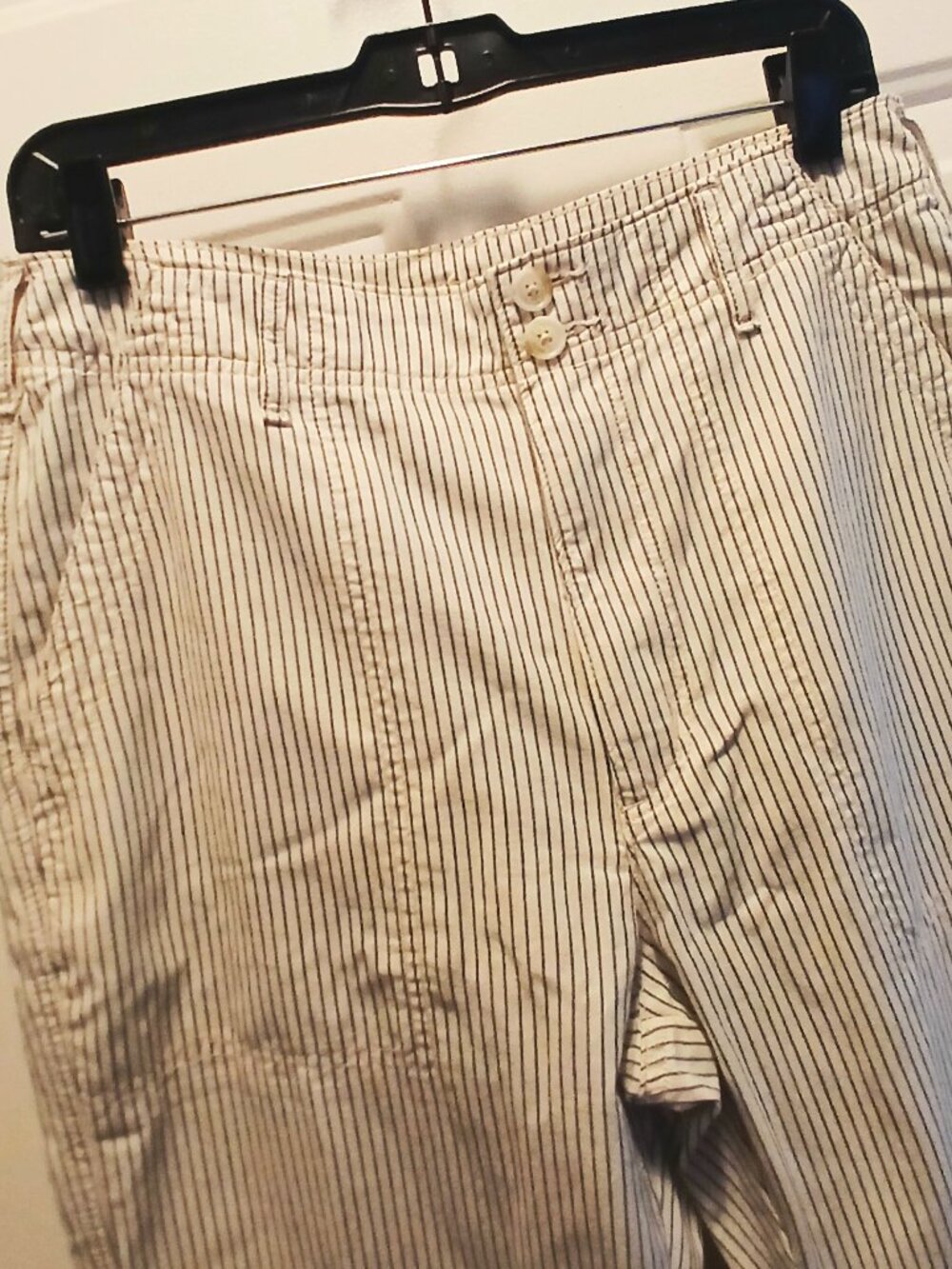 American Eagle Pinstripe Cotton Pants Size 6 Short